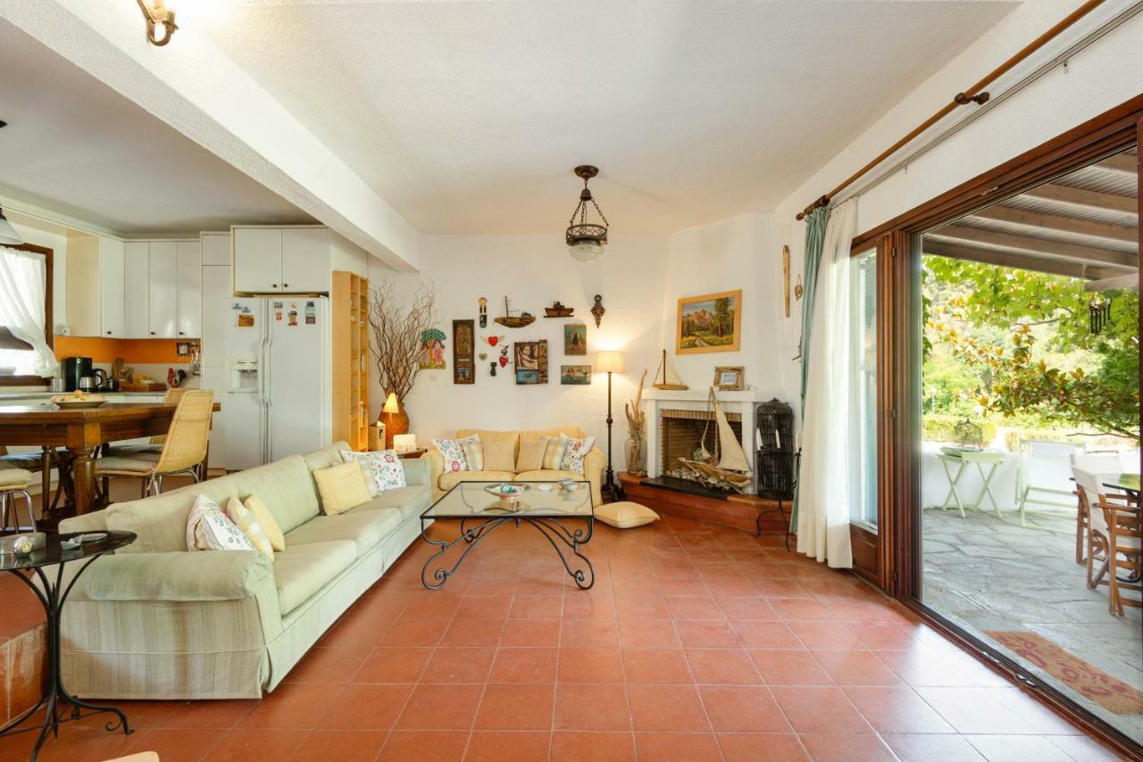 Villa Margaret Siviri Luaran gambar